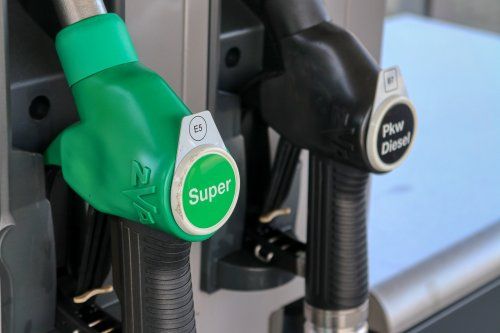 refuel 4978821 1280