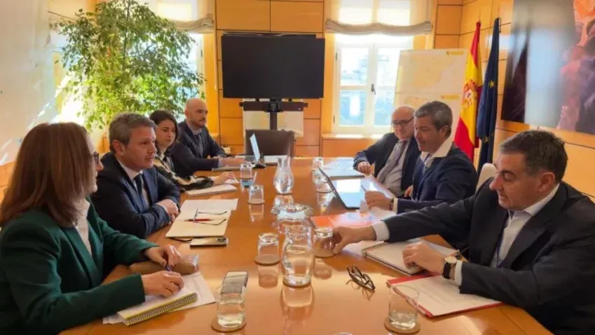 260327 mesa dialogo transportistas.jpeg